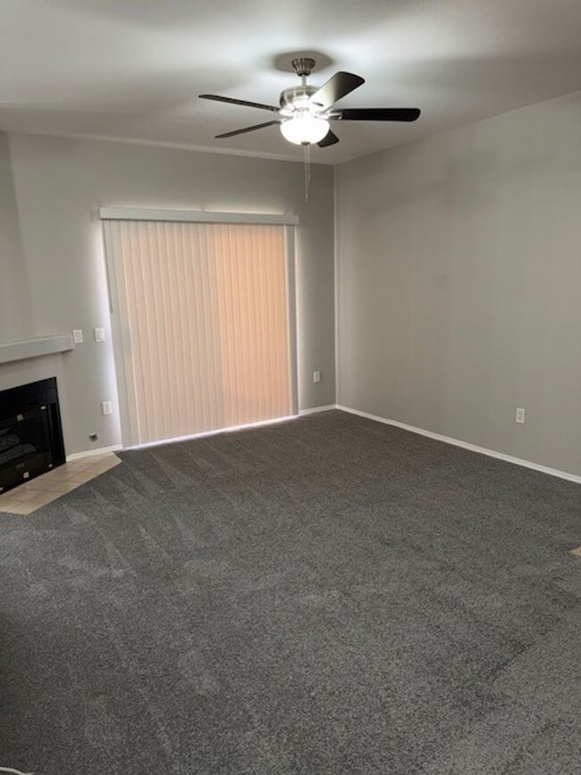 Building Photo - 2-BEDROOM, COND IN LAS VEGAS