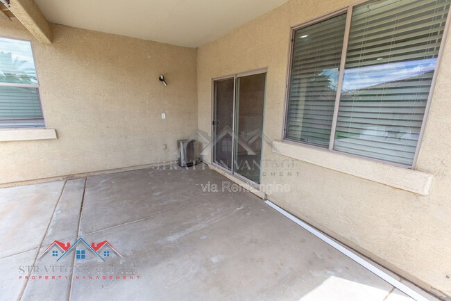 Building Photo - 3068 E Ravenswood Dr