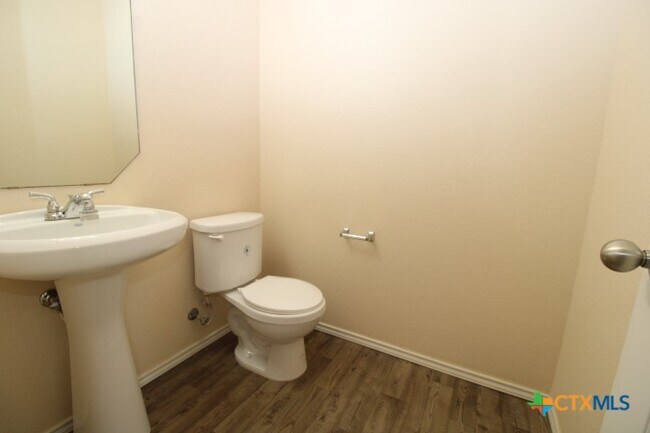 Building Photo - 5000 Imperial Eagle Dr