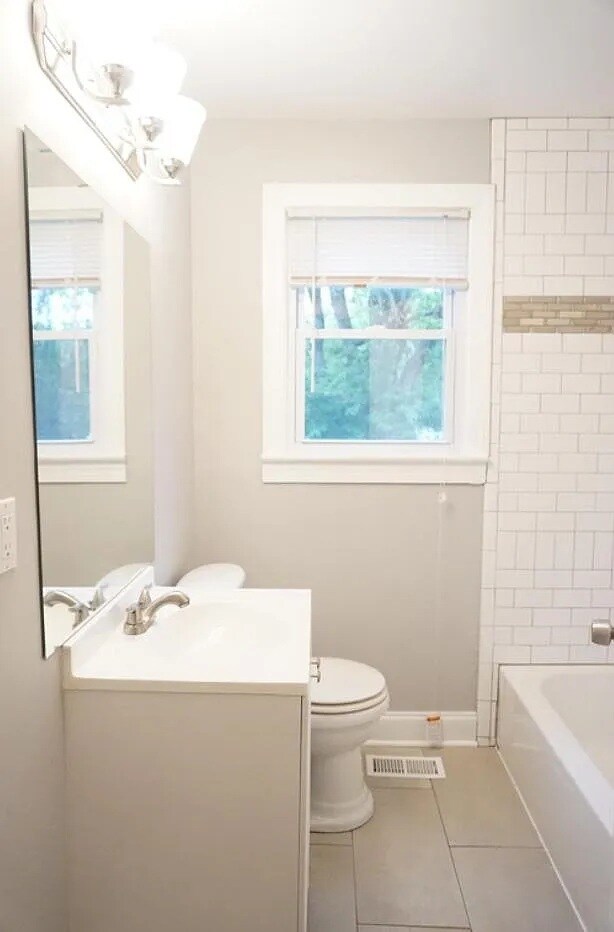 Building Photo - Charming 3-bedroom, 1-bath home with a spa...