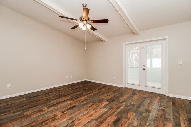 Building Photo - 783 Evert Ct