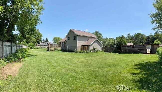 Building Photo - 2173 Ivanelle Rd