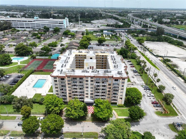Primary Photo - 15600 NW 7th Ave