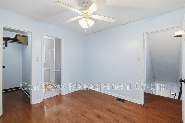 Building Photo - 7668 Chatham Cir NW