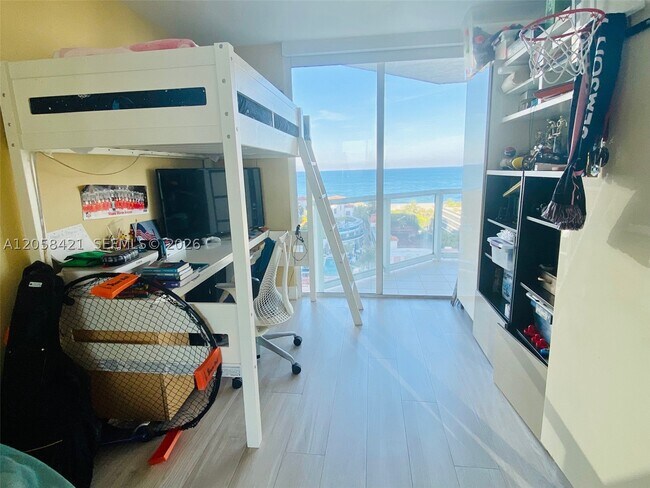 Building Photo - 5900 Collins Ave