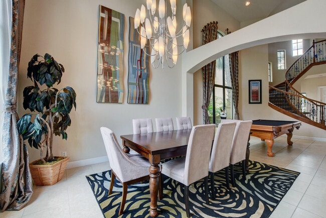 Building Photo - 3424 Collonade Dr