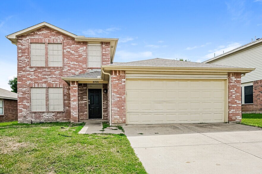 Primary Photo - 8705 Stonebriar Ln