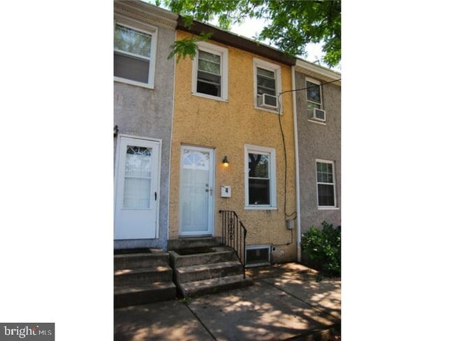 Building Photo - 4 W 1st Ave