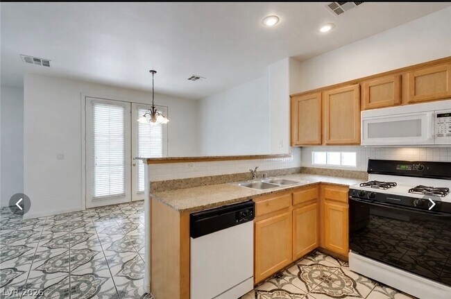 Building Photo - 8750 Villa Faith Ave
