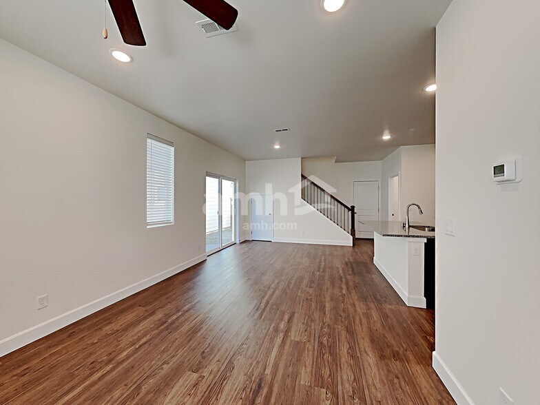 Building Photo - 33072 Eagle Peak Ln