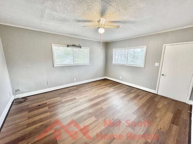 Building Photo - 3338 Coleman Ave