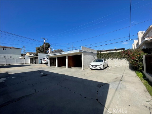 Building Photo - 2607 Curtis Ave
