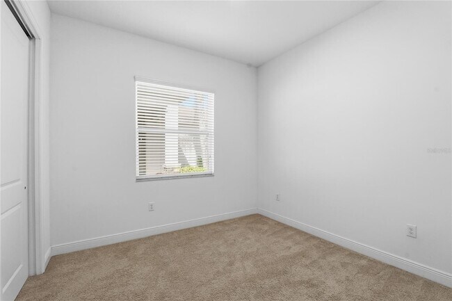 Building Photo - 30588 Chesapeake Bay Dr