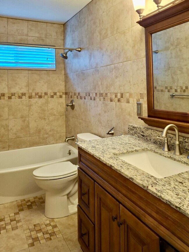 Building Photo - 12155 Norman Ln