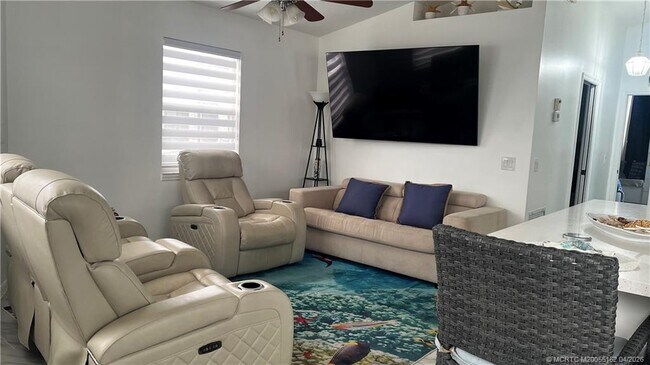 Building Photo - 1077 Nettles Blvd