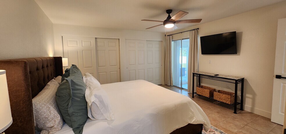 Building Photo - 432 W San Ignacio