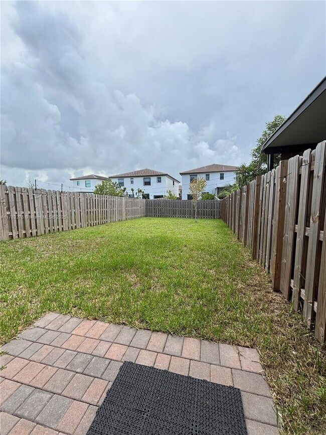 Building Photo - 25556 SW 108th Ave