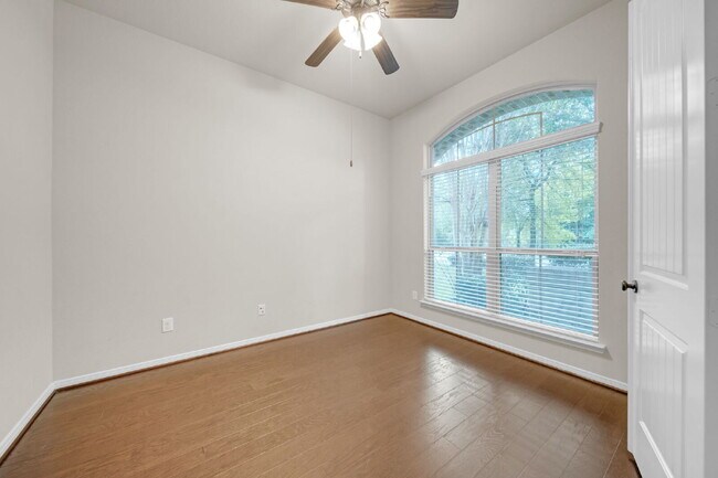 Building Photo - Welcome home to this beautiful home in the...