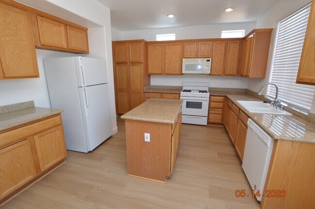 Building Photo - 2209 Silvered Bark Dr