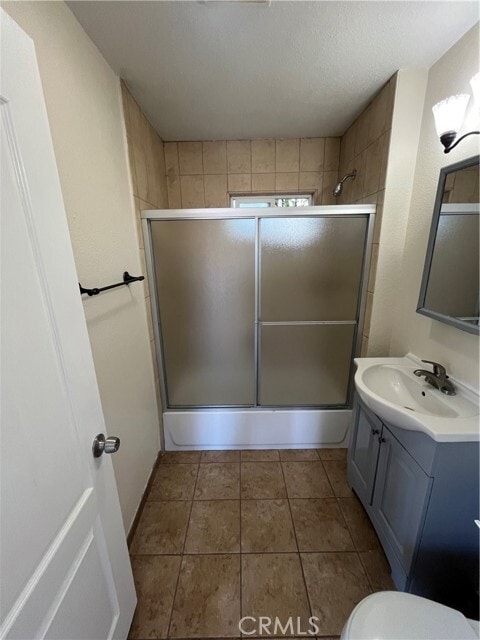 Building Photo - 5216 S Budlong Ave