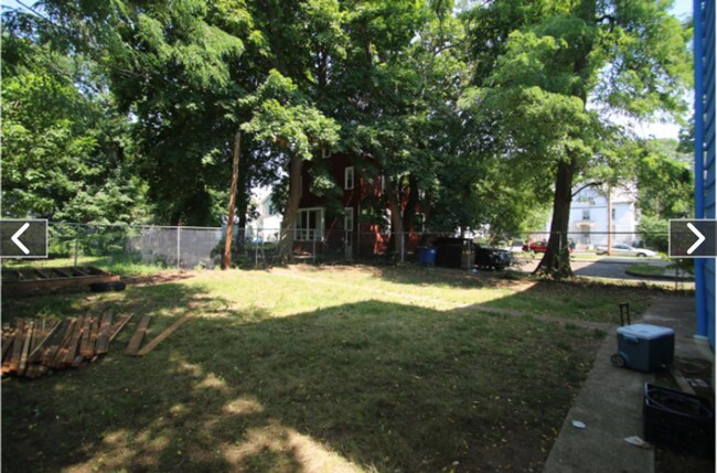 Building Photo - 54 Kensington St