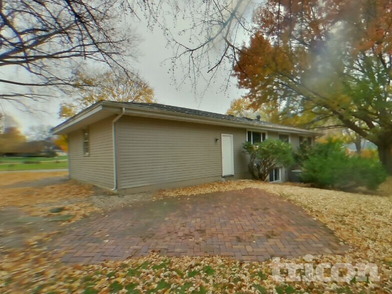 Building Photo - 3820 Union Terrace Ln N