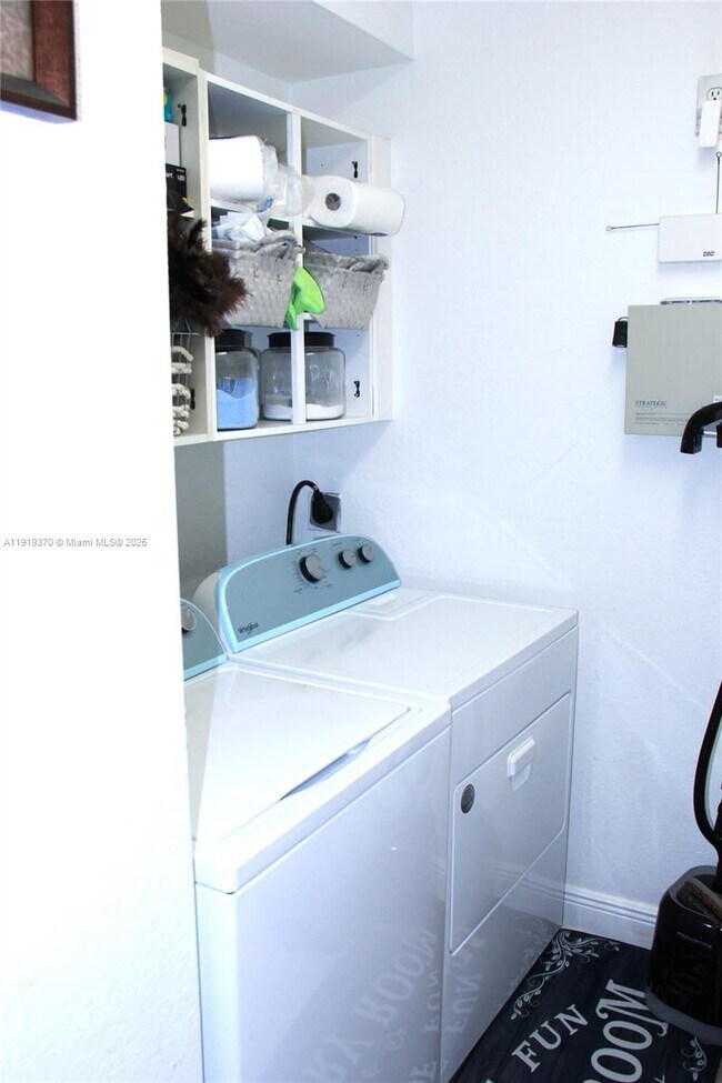 Building Photo - 10720 NW 66th St