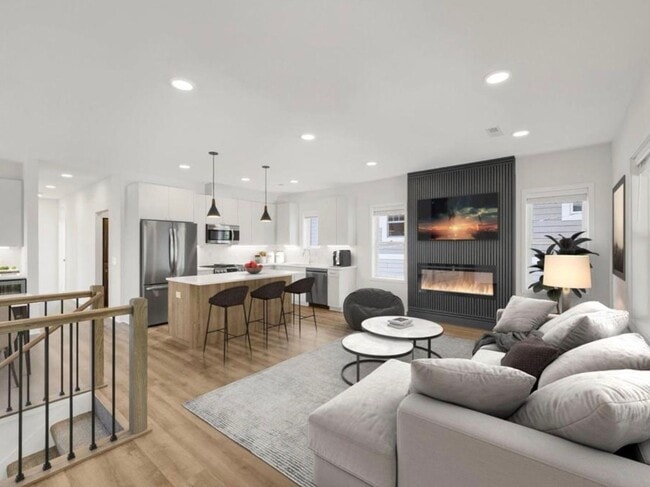 Building Photo - 5337 Drew Ave S