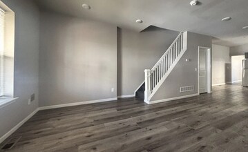 Building Photo - 126 N Edgewood St