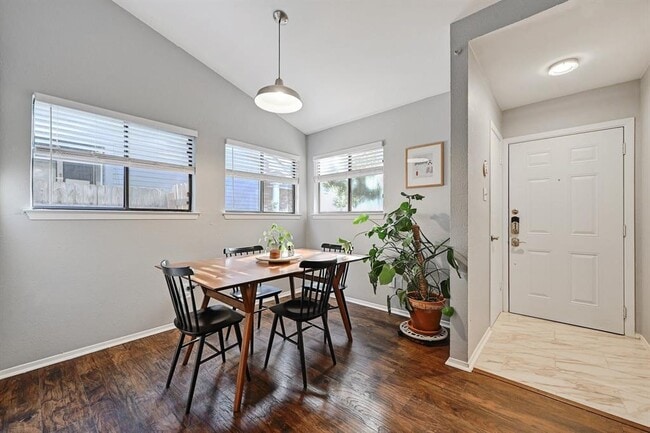 Building Photo - 2503 Howellwood Wy