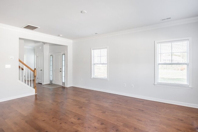 Building Photo - Beautiful 3 Bedroom Home on Corner Lot in ...