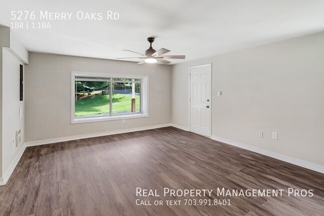 Building Photo - 5276 Merry Oaks Rd
