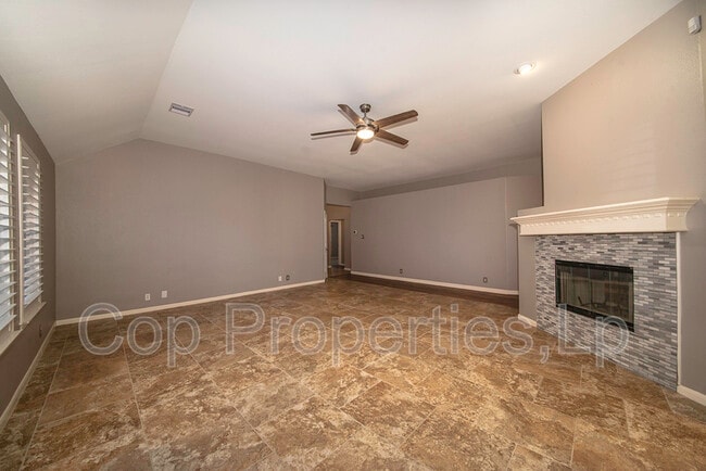 Building Photo - 1926 Simpson Trail