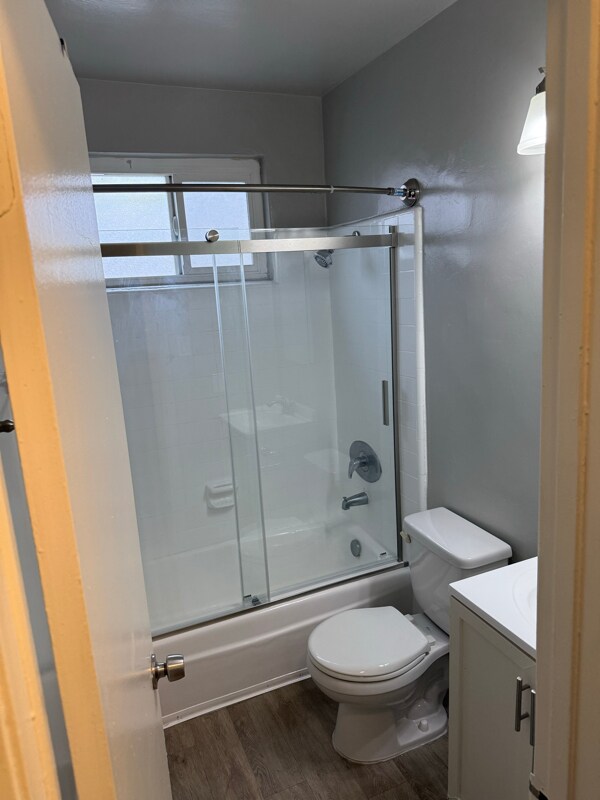 Building Photo - 3337 S Durango Ave