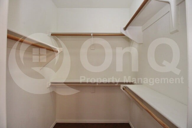 Building Photo - 5463 W Venus Way