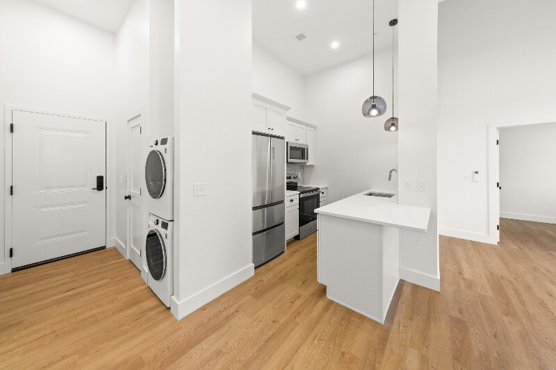 Building Photo - 101 Richmond St