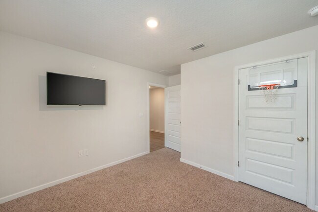 Building Photo - 4661 Honor Guard Wy