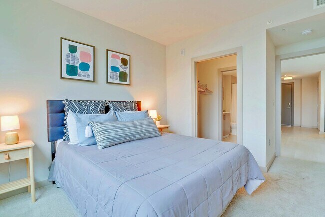 Building Photo - 22202 18th St S