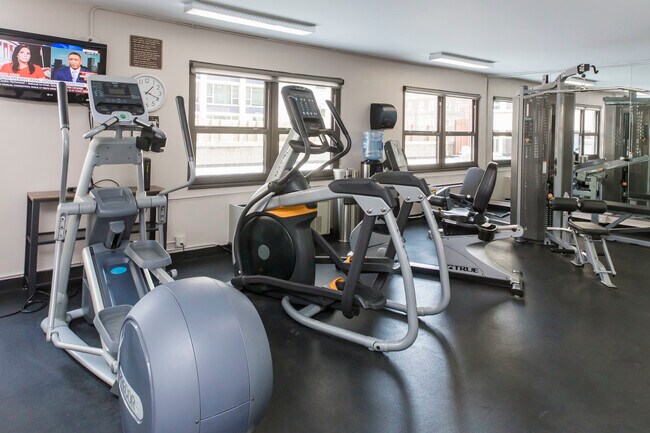 Building Photo - 1313 N Ritchie Ct