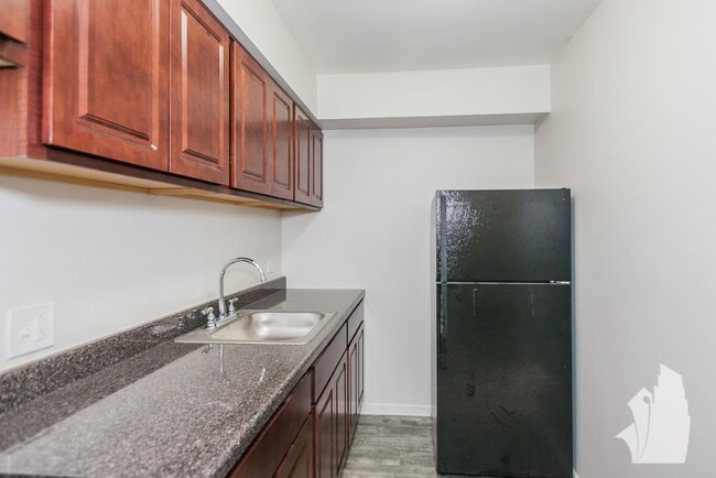 Building Photo - 1 bedroom in Chicago IN 60660