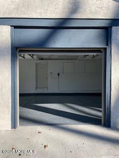 Building Photo - 835 Dunlewy St