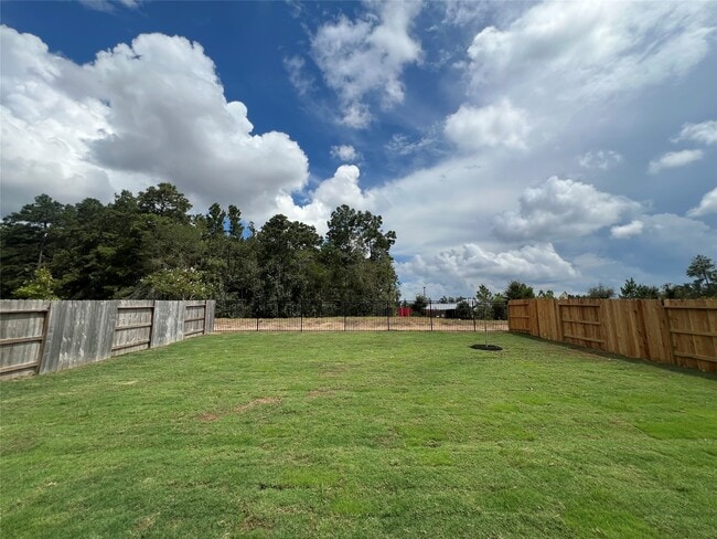 Building Photo - 17771 Misty Brk Ln