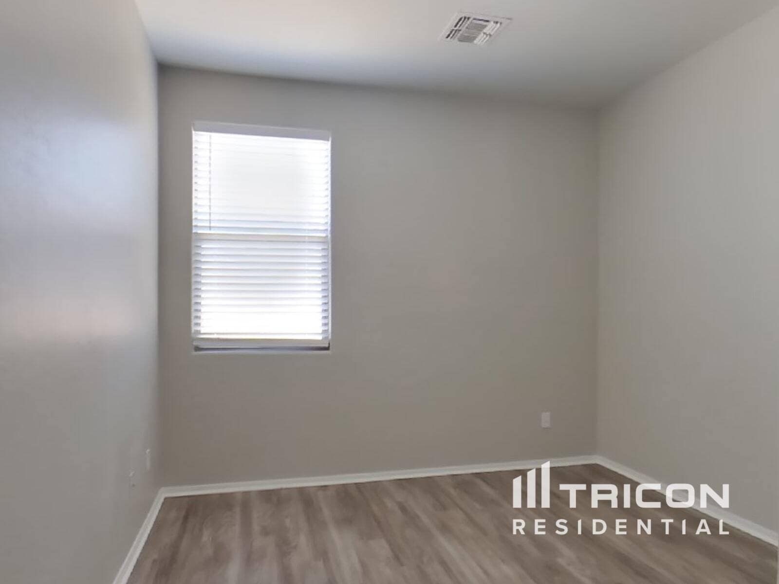 Building Photo - 3106 E Ravenswood Dr
