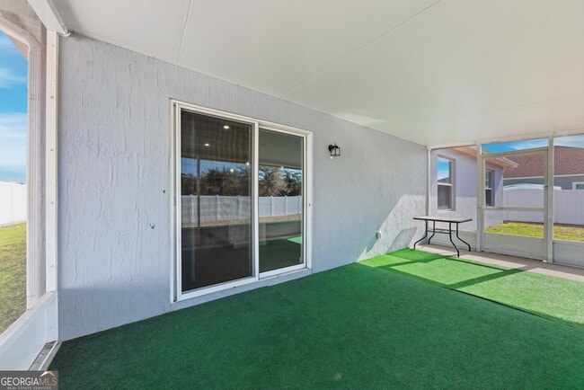 Building Photo - 131 College St