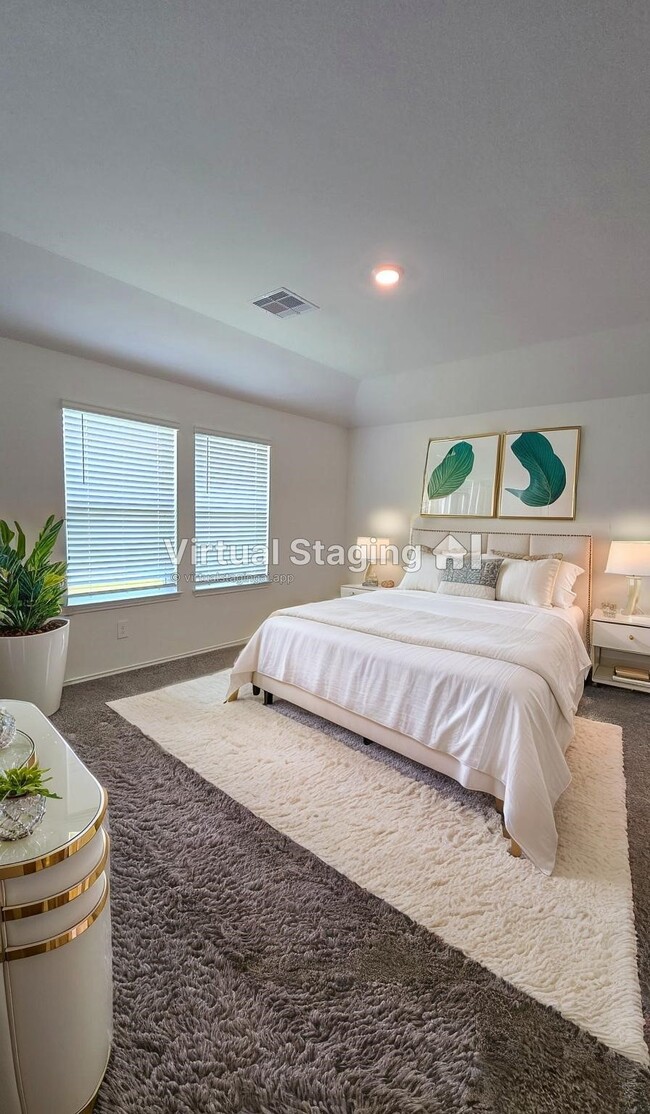 Building Photo - 15703 Majestic Evergreen Wy