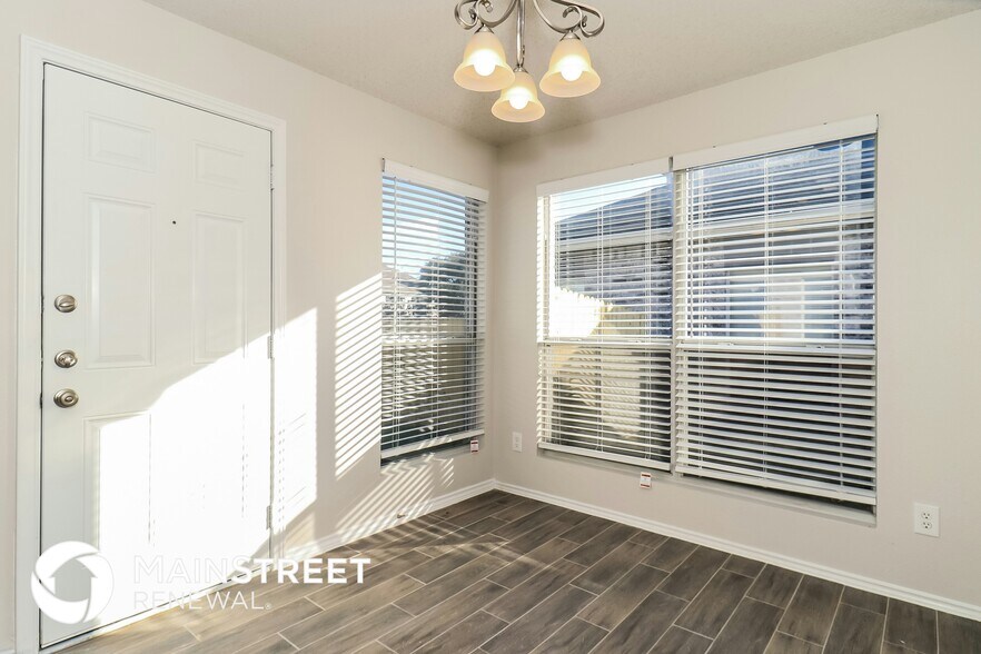 Building Photo - 7701 Amsterdam Ln