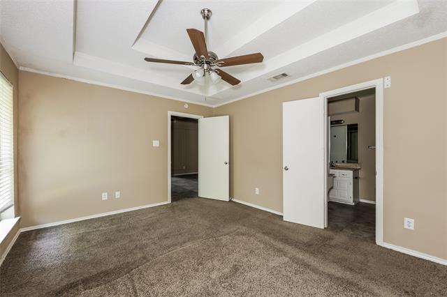 Building Photo - 516 E Lark Ct