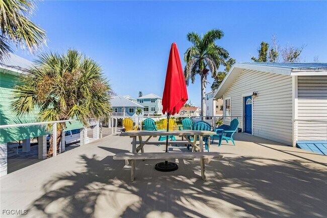 Building Photo - 135 Delmar Ave