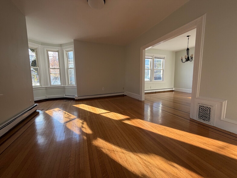 Primary Photo - 151 Atlantic Ave