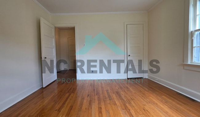 Building Photo - 1313 Holman St